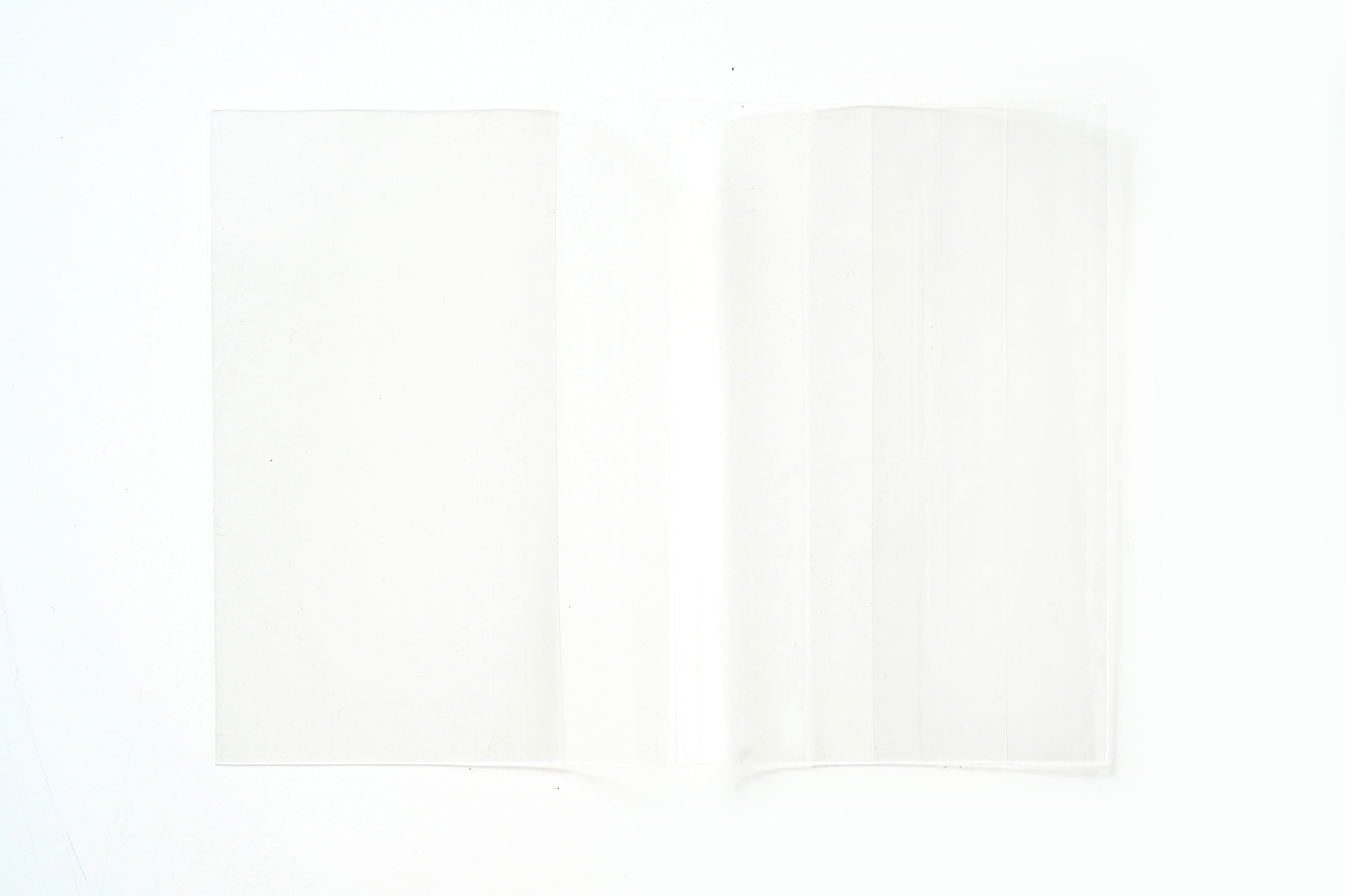 適用於常規尺寸中文大法經書或其他語言同等尺寸經書（透明塑料）